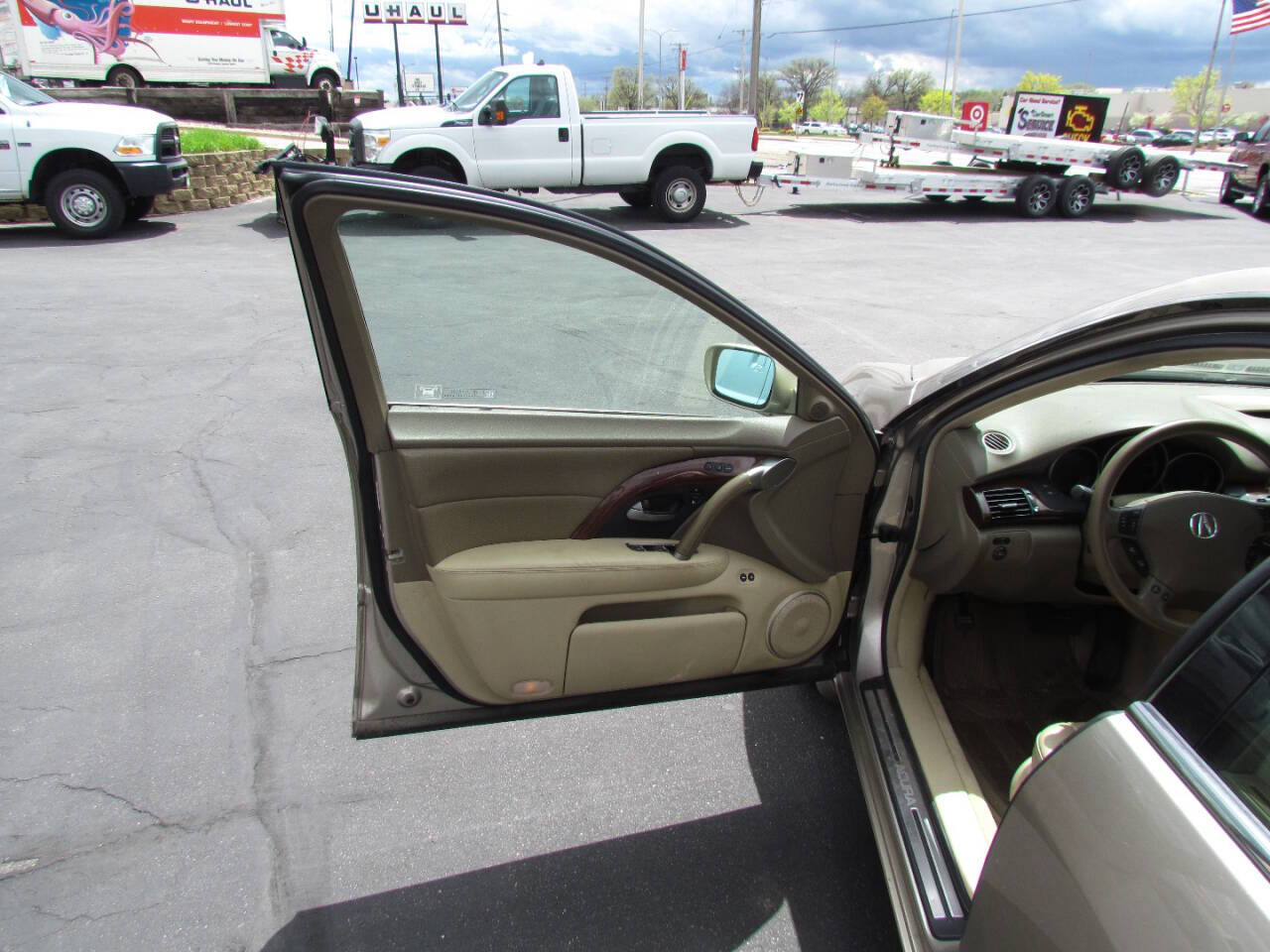 2006 Acura RL for sale at Car Smart Of St. Cloud in Saint Cloud, MN