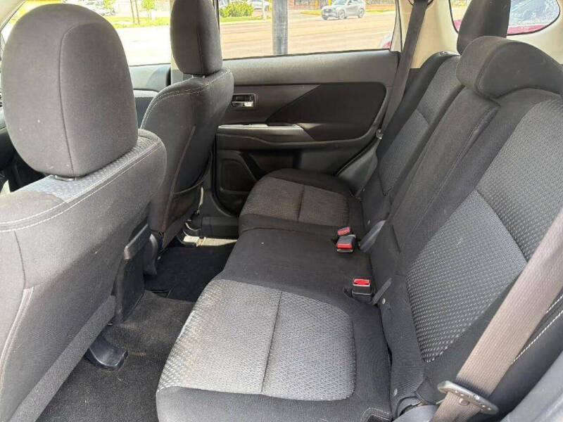 2018 Mitsubishi Outlander SE