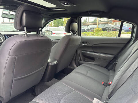 2014 Chrysler 200 Touring