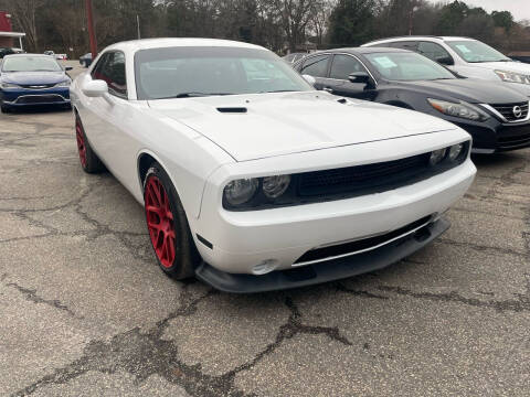 2014 Dodge Challenger for sale at Certified Motors LLC in Mableton GA
