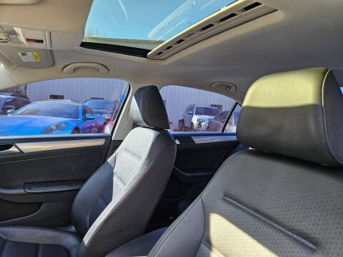 2016 Volkswagen Jetta