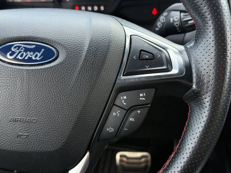2022 Ford Edge ST-Line