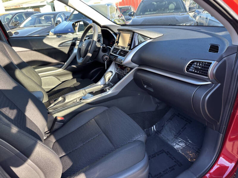 2020 Mitsubishi Eclipse Cross ES