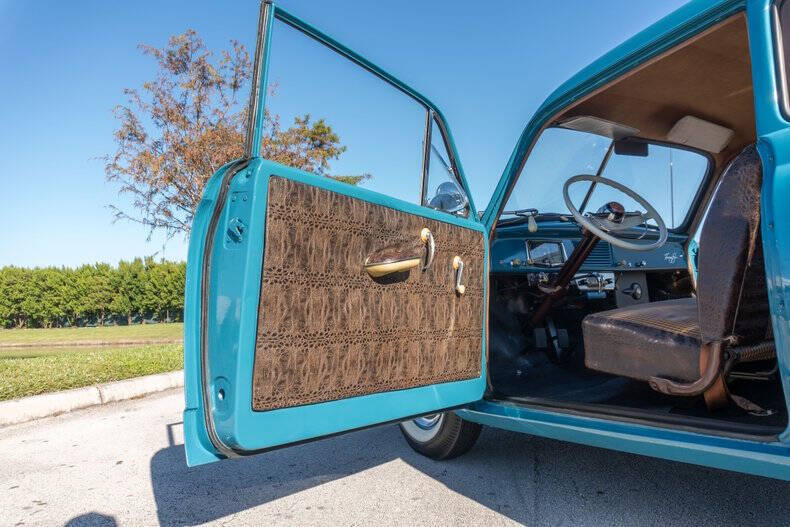 1951 Kaiser Henry-J Coupe