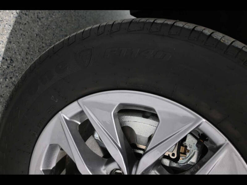 2025 Toyota Sienna LE 8-Passenger