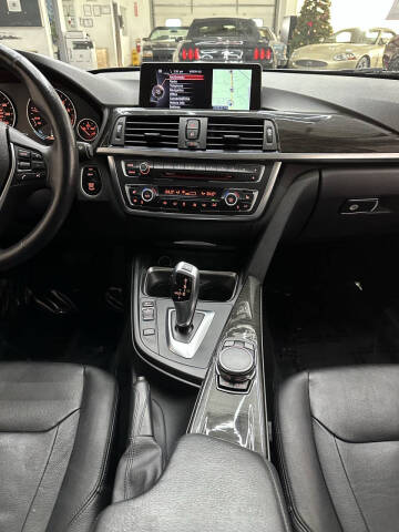 2015 BMW 3 Series 328i xDrive
