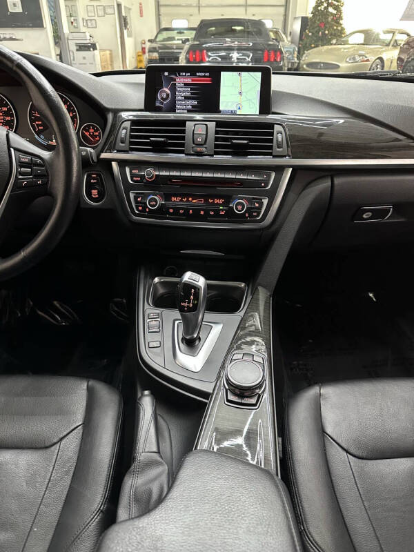 2015 BMW 3 Series 328i xDrive