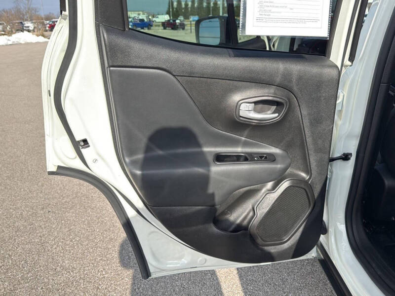 2023 Jeep Renegade Trailhawk