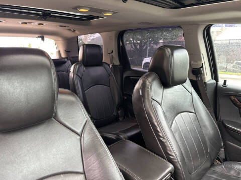2013 GMC Acadia Denali