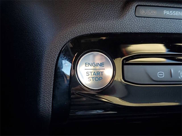 2024 Ford Escape Hybrid ST-Line Select