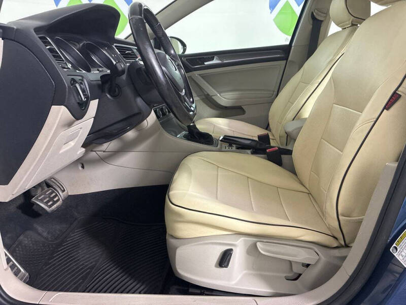 2017 Volkswagen Golf Alltrack