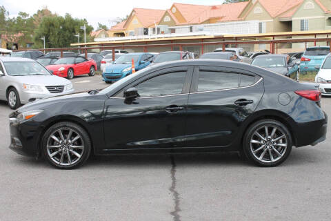 2018 Mazda MAZDA3 Touring