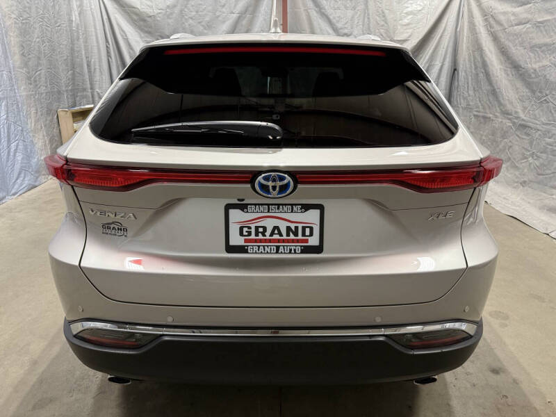 2024 Toyota Venza XLE