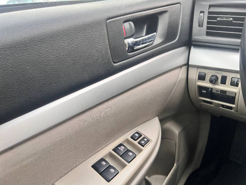 2013 Subaru Outback 2.5i Premium