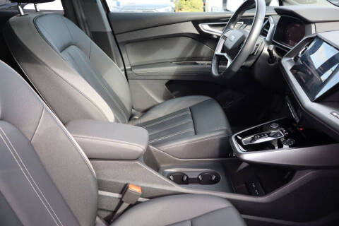 2022 Audi Q4 e-tron quattro Premium Plus 50