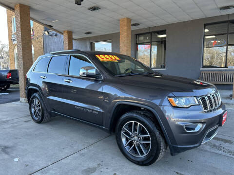 2017 Jeep Grand Cherokee for sale at Arandas Auto Sales in Milwaukee WI