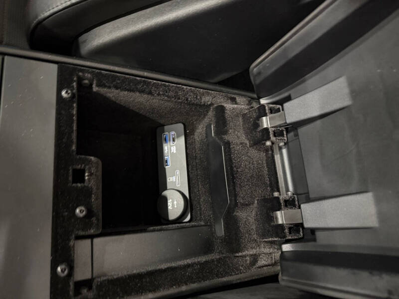 2018 Jaguar F-TYPE R-Dynamic