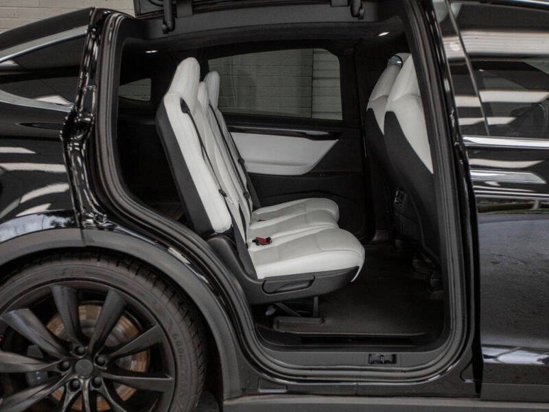 2020 Tesla Model X Long Range