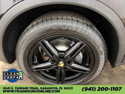 2014 Porsche Cayenne Platinum