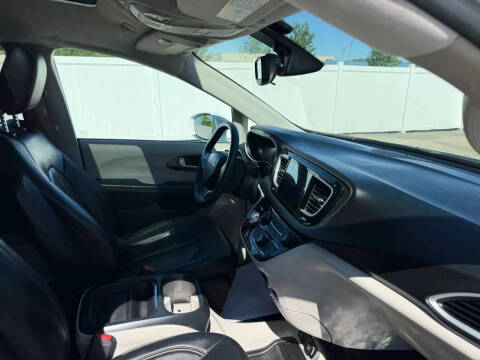 2017 Chrysler Pacifica