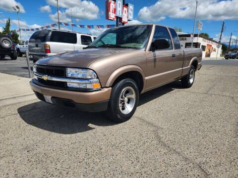 2002 Chevrolet S-10 for sale at Faggart Automotive Center in Porterville CA