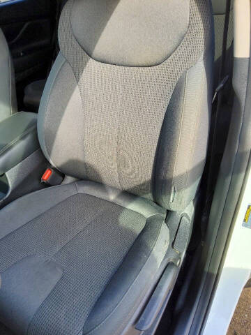 2019 Hyundai Santa Fe SE 2.4L