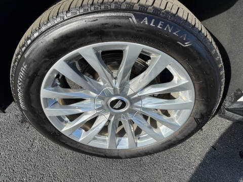 2024 Cadillac Escalade ESV Premium Luxury