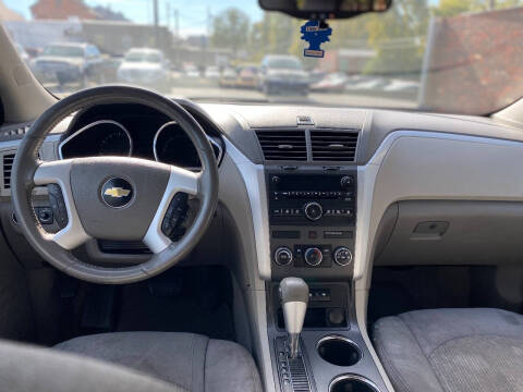 2012 Chevrolet Traverse LS