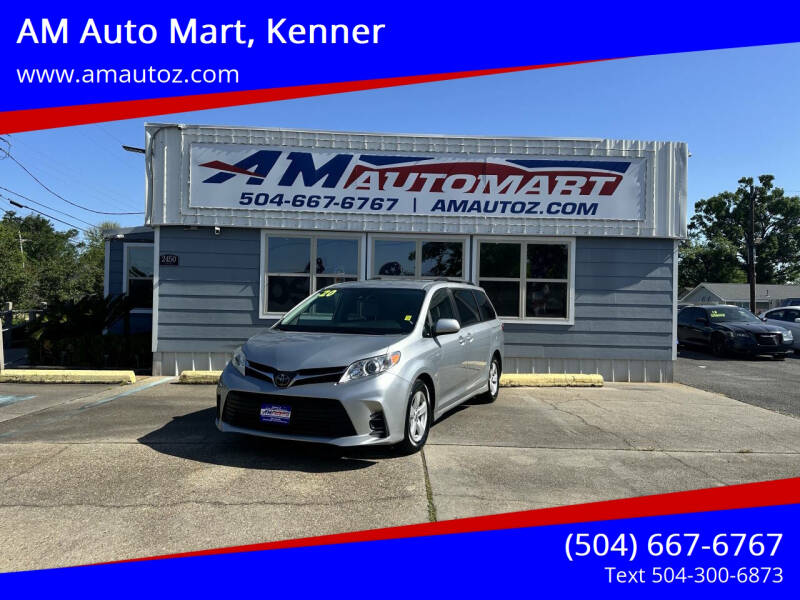 2020 Toyota Sienna LE's photo