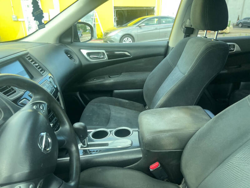 2014 Nissan Pathfinder S
