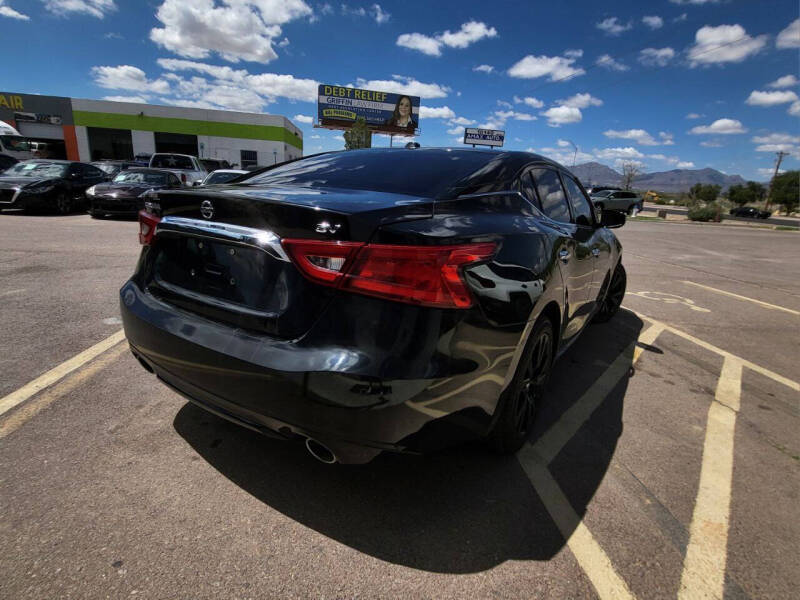 2018 Nissan Maxima SV photo 6