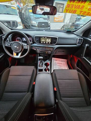 2022 Kia Sportage LX