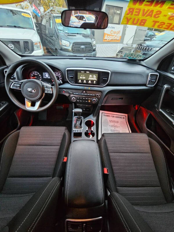 2022 Kia Sportage LX