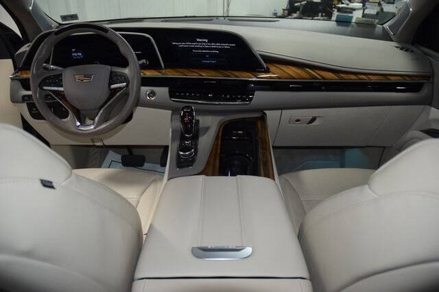 2024 Cadillac Escalade Premium Luxury Platinum