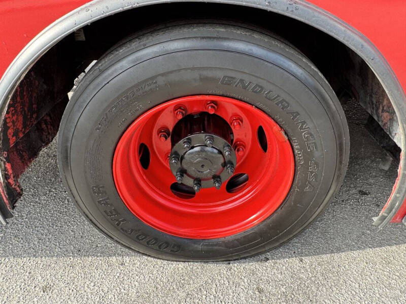 2016 Freightliner M2 106