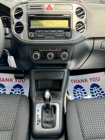 2011 Volkswagen Tiguan SE 4Motion