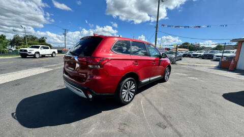 2019 Mitsubishi Outlander SE