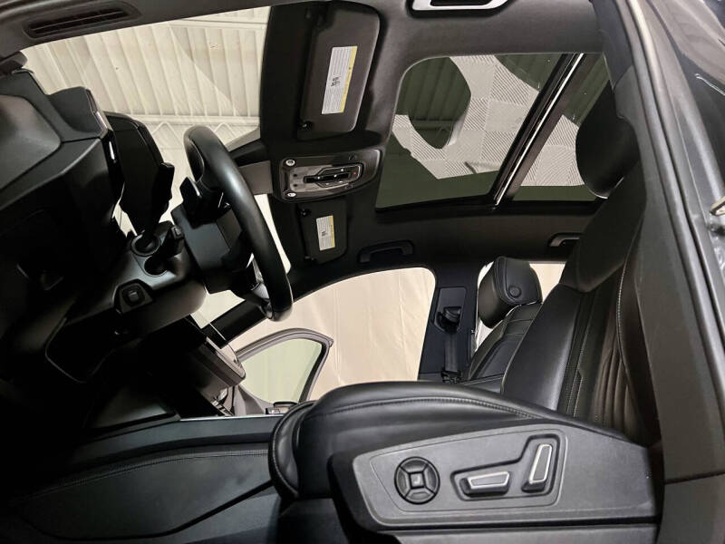 2019 Audi e-tron quattro Prestige