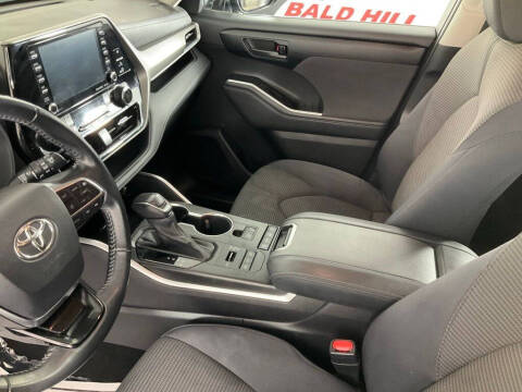 2021 Toyota Highlander LE