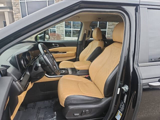 2022 Kia Carnival EX