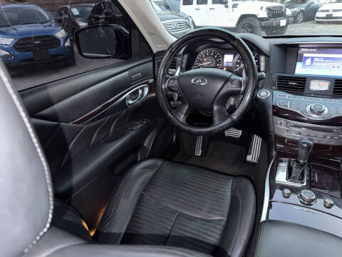 2012 Infiniti M37