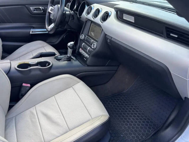 2016 Ford Mustang EcoBoost Premium