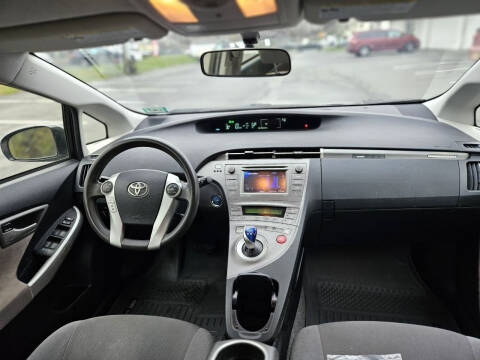 2013 Toyota Prius Plug-in Hybrid Advanced