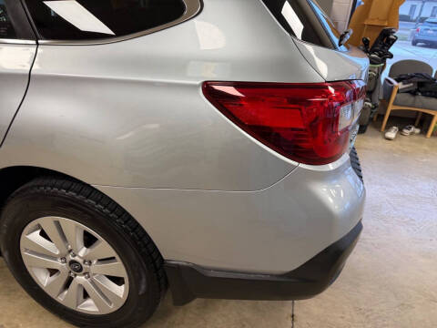 2018 Subaru Outback 2.5i Premium