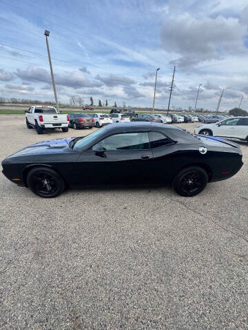 2012 Dodge Challenger SXT Plus