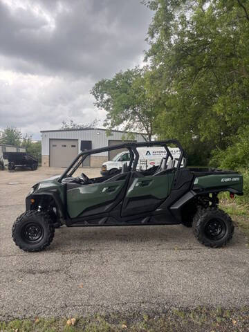 2024 Can-Am Commander Max XT