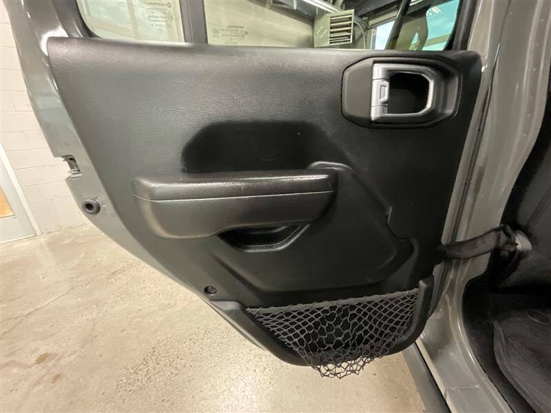 2021 Jeep Gladiator Willys