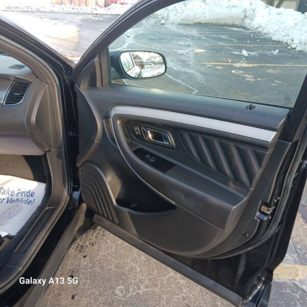 2017 Ford Taurus SEL