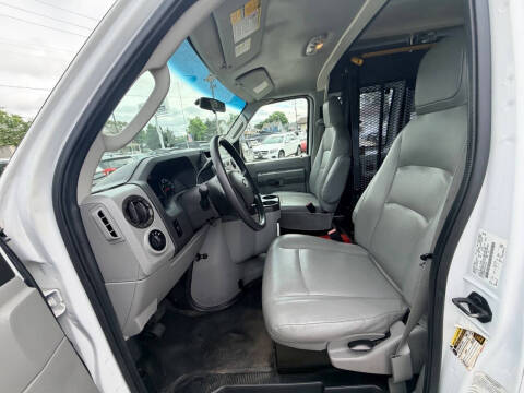 2014 Ford E-Series