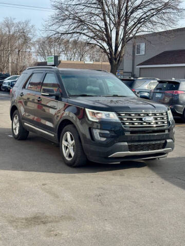 2017 Ford Explorer for sale at MIDWEST CAR SEARCH in Fridley MN